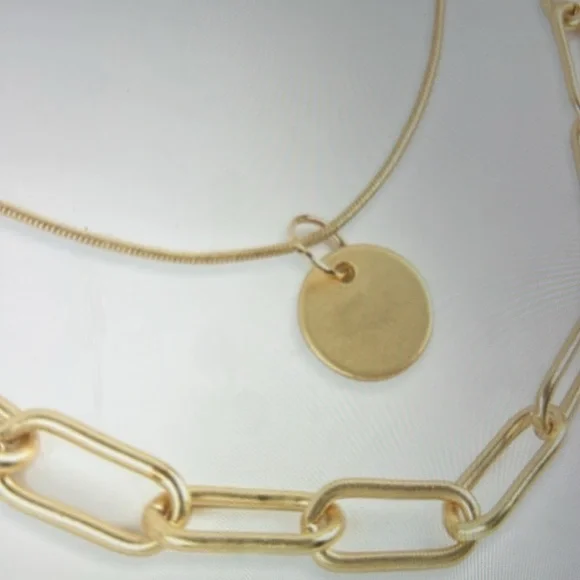 🍒5/$25🍒Only 2 remaining 💕 Layered chain necklace 🔥 - Picture 7 of 8